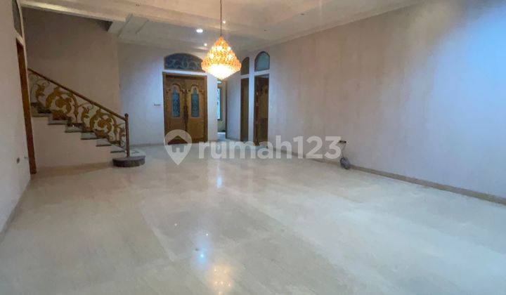 Dijual Cepat Rumah Classic Siap Huni Minimalis Lokasi di Batununggal Indah Bandung 2