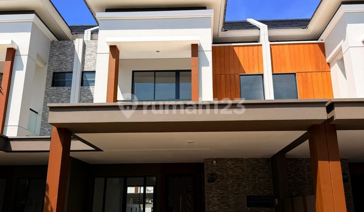 Disewakan Rumah Nyaman Asri Siap Huni Minimalis Lokasi di Podomoro Park Cluster Wangsagriya Bandung