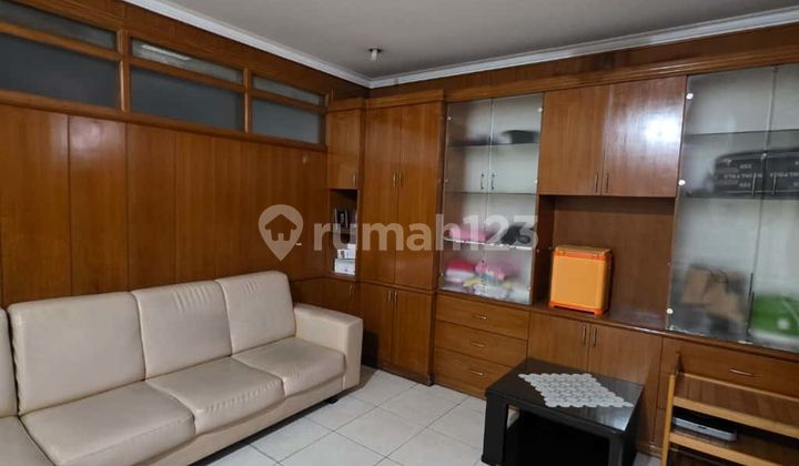 Disewakan Rumah 2 Lantai Semi Furnished Siap Huni Minimalis Lokasi di Mekar Wangi Bandung