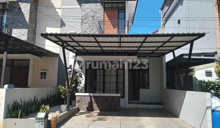 Disewakan Rumah 2 Lantai Nyaman Siap Huni Minimalis Lokasi di Arcamanik Bandung