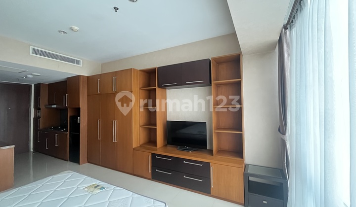 Apartment Uresidence 1 Studio Furnished Lippo Karawaci 2