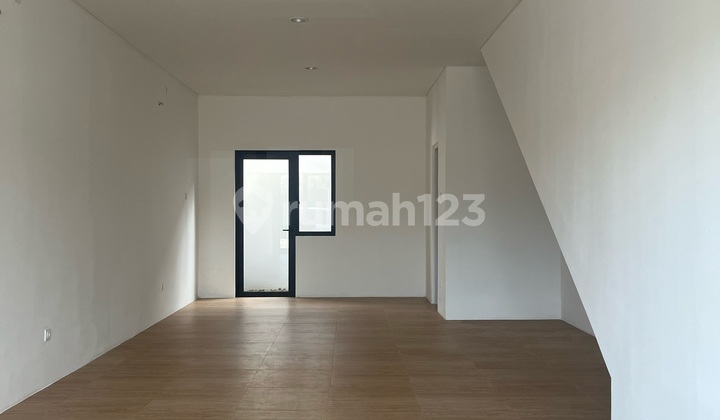 Strategic Shop House Suitable for All Businesses, Definitely Profitable 2