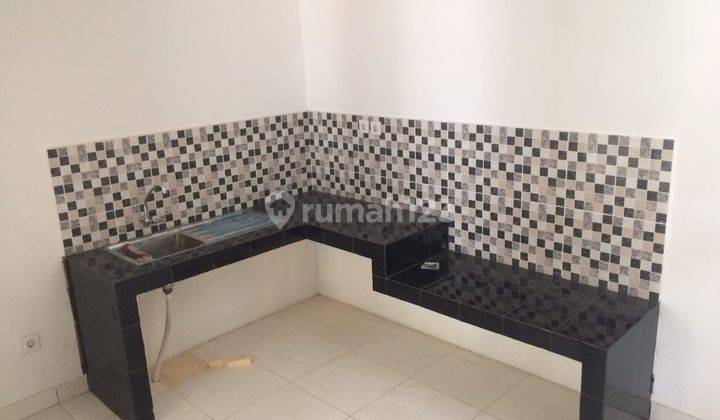 Rumah 2 Lantai, Lokasi Strategis Dekat Pintu Tol  6