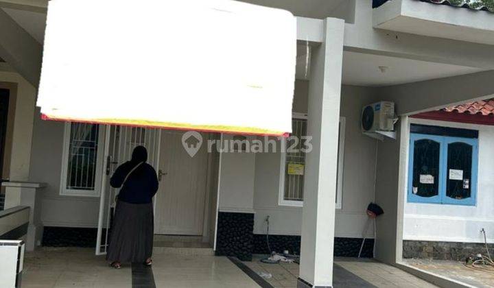 Rumah Cantik, Siap Huni, Baru Renovasi di Lippo Karawaci  2