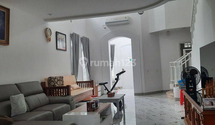 Rumah Cantik Renovasi Seperti Baru Strategis di Lippo Karawaci 2