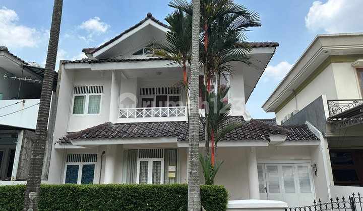 Cendana Golf Lippo Karawaci Semi-Furnished House Ready to Use Cendana Golf Lippo Karawaci Semi-Furnished House Ready to Use