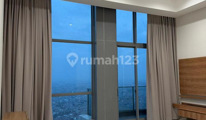 Siap Huni Penthouse Semi Furnished 2Br Fairview Mewah Strategis 2