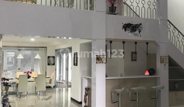 Rumah Impian 3 Lantai Mewah Siap Huni Prestisius Harga Nego
