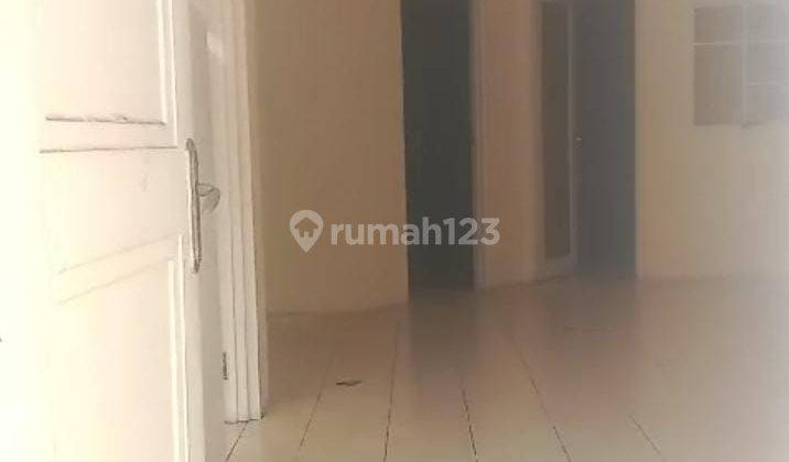 Town House Taman Paris Murah Strategis Di Lippo Karawaci Utara 2