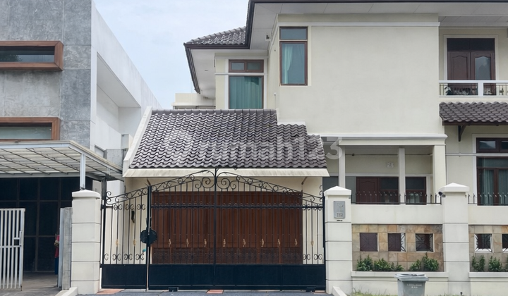 Exclusive Furnished Luxury House Premium Location Lippo Karawaci Exclusive Furnished Luxury House Premium Location Lippo Karawaci