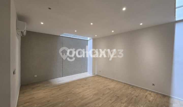 Minimalist house in Intercon Kebon Jeruk 2