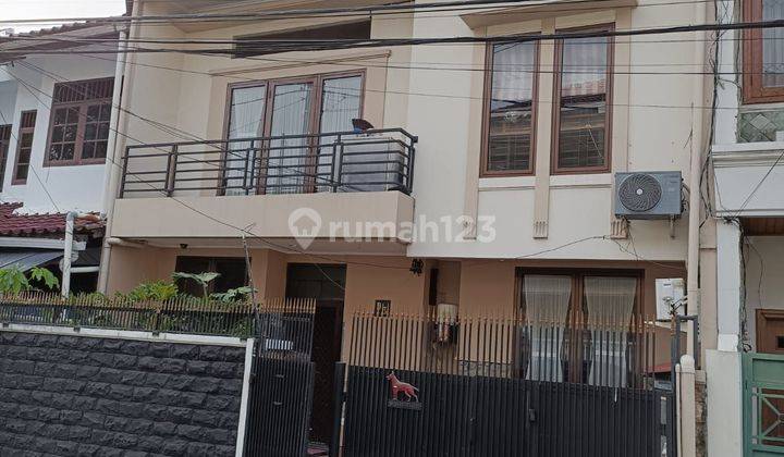 Rumah di Bukit Duri Permai, Jatinegara, Jakarta Timur 2 Lantai SHM Bagus Selatan 1