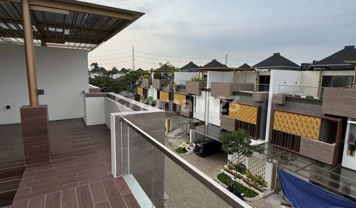 Dijual Rumah di Banten Puri 11 Heritage