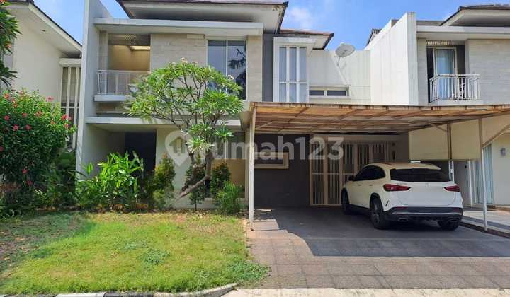 Rumah Puri Botanical Siap Huni Bagus Sekali Terawat 