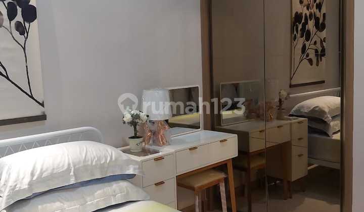 Apt Puri Mansion.tower Crystal Lt 19. Type 1 Br Luas 37’ Furnish’hrg 725 Jt 2