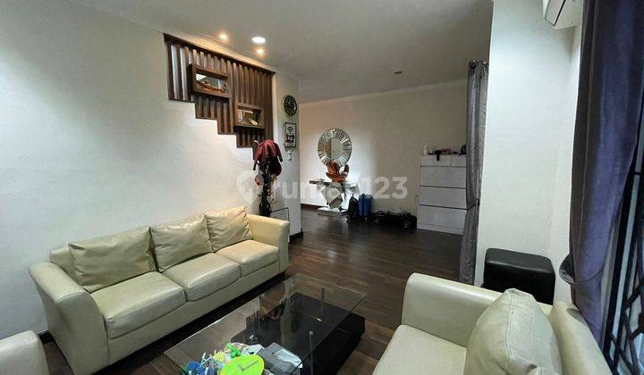 Rumah di Metro Permata 1, Lt 258 , Lb 370, Kt 5 ,km 4, Semi Furnish , Full Renov , Harga 4,5 M  8