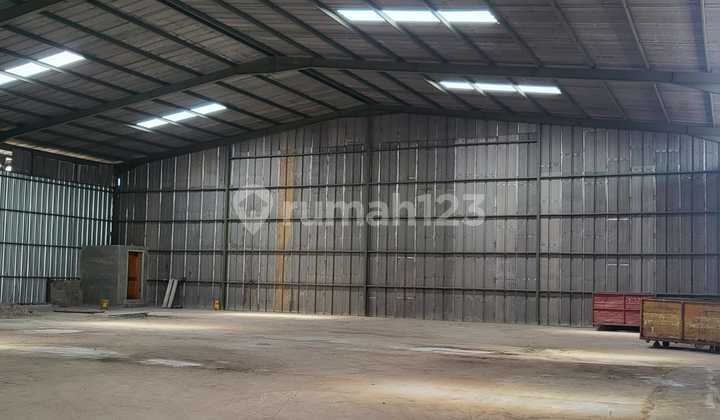 Warehouse in Daan Mogot Warehouse Area. Land Area 767 m². Price 650k/month