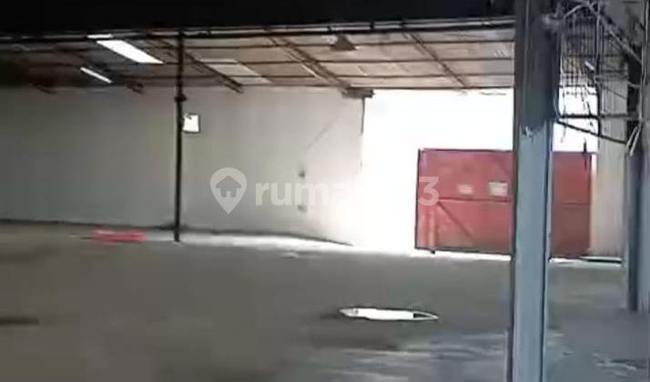 Disewakan Gudang Cipondoh Luas 1600 [40x40].ada Kantor.hrg 725 Jt