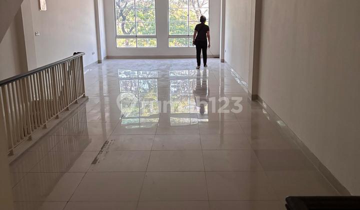 Greatwall Shop House, Glc Uk 4.5x15, Building Area 236, 3 Floors, Price 4.5 Billion Greatwall Shop House, Glc Uk 4.5x15, Building Area 236, 3 Floors, Price 4.5 Billion