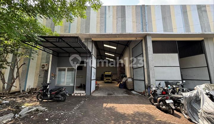 Ready-to-Use Safelock Warehouse in Sidoarjo with 40 Feet Access