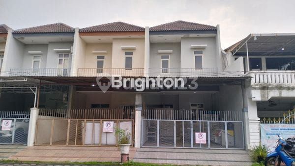 Rumah Kutisari Indah Surabaya Jalan utama dekat Siwalankerto PETRA 1