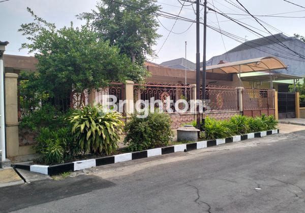 Rumah Jemur Andayani Surabaya luas dekat PETRA 