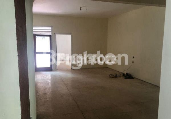 Kendangsari Surabaya House is suitable for boarding.