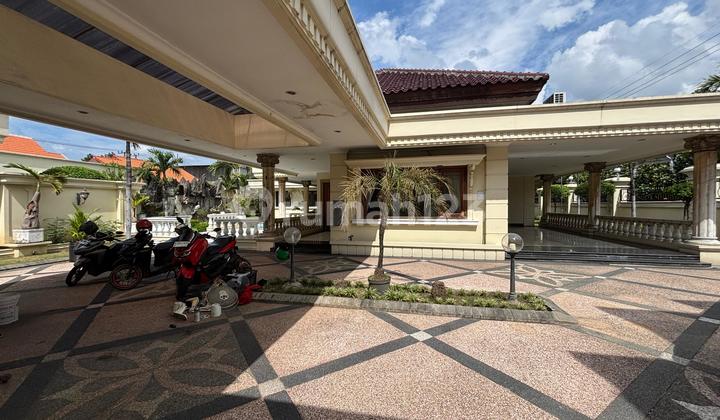 Jemur Surabaya Luxury House Commercial Area