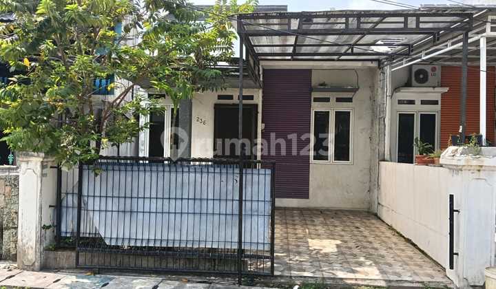 Rumah Second Ciledug Strategis Dekat Stasiun Rumah Second Ciledug Strategis Dekat Stasiun