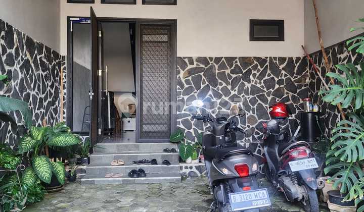 Dijual Rumah Ex Studio Dekat Tol Pamulang 2