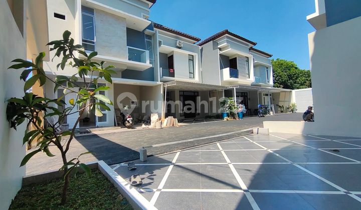 Rumah Cantik Strategis 5 Menit Pintu Tol Desari Rumah Cantik Strategis 5 Menit Pintu Tol Desari