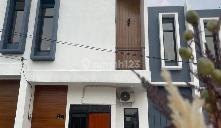 Rumah 2lantai Modern Baru Dekat Herbal Insani di Bojongsari Depok 2