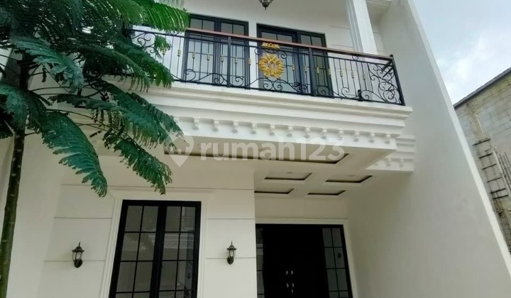 Rumah Modern Minimalis 2 Lantai Listrik Underground di Tanah Baru Kukusan