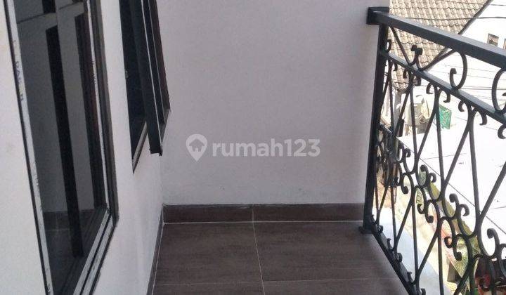 Rumah 3 Lantai di Kramat Jati Jakarta Timur Dekat Pintul Dan Sarana Kesehatn 2