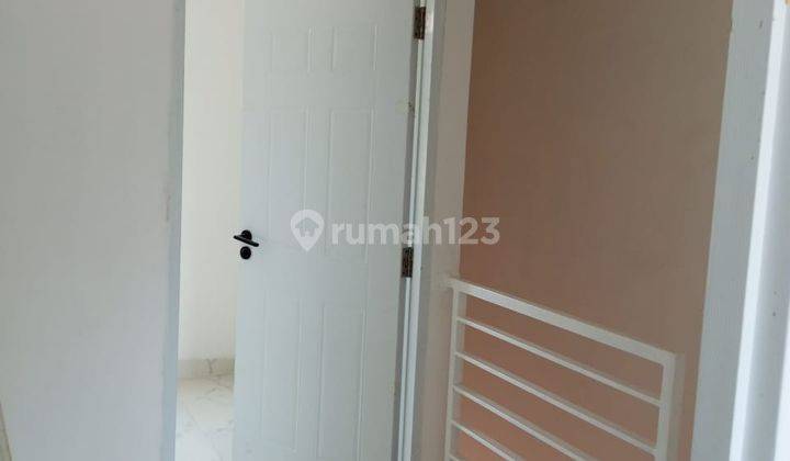 Rumah Cipedak Jagakarsa 2 Lantai 300 Jutaan Free Kitchen Set 2