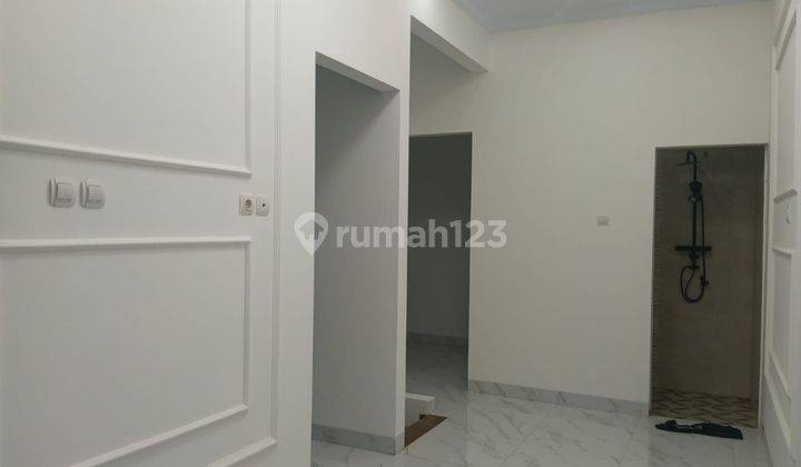 RUMAH JAGAKARSA 2 LANTAI 900 JUTA 15 MENIT TB SIMATUPANG 2