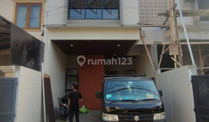 Rumah siap huni selangkah ke Al-Azhar Rawamangun. Strategis dan bebas banjir 1