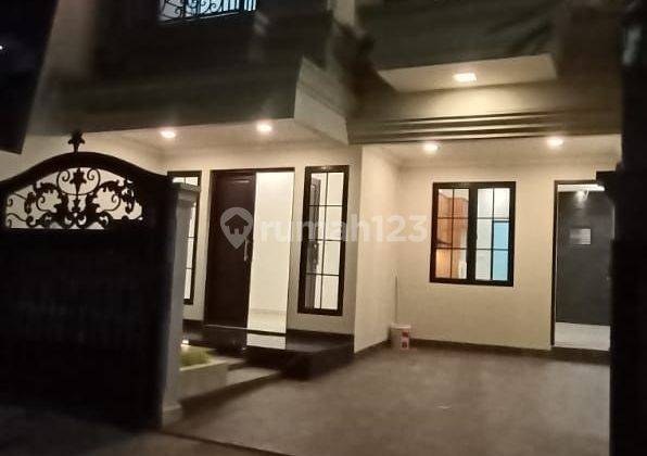 Rumah Mewah Siap Huni di Komplek Elit Rawamangun, Bebas Banjir 2