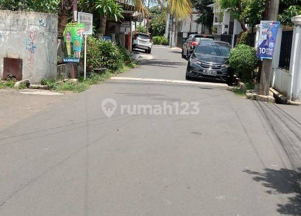 Rumah Tua Hitung Tanah, Lokasi Elit Di Komplek Buaran 2