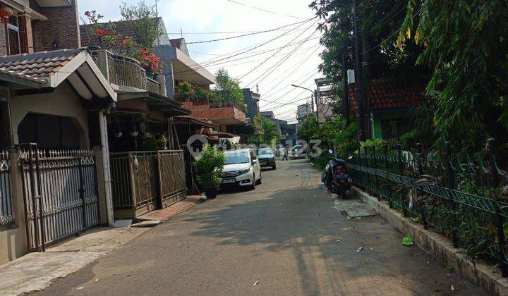 Rumah siap huni depan taman dikomplek buaran 1