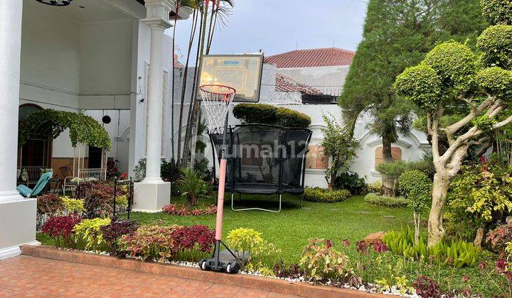 Rumah Mewah Full Furnished Ada Kolam Renang di Cempaka Putih 12