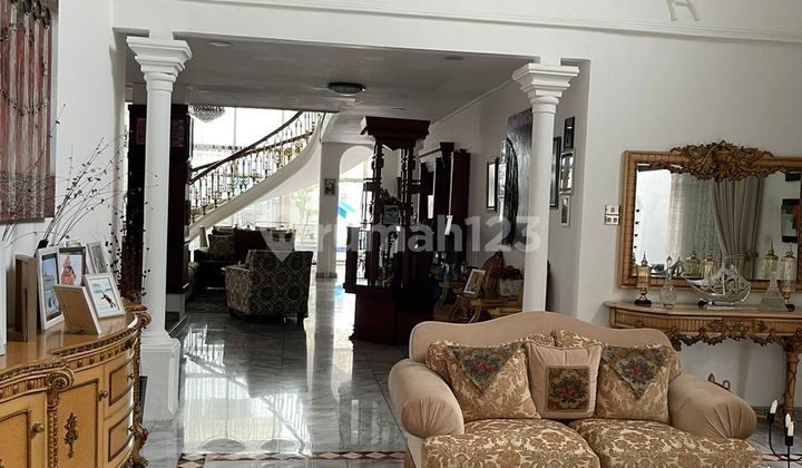 Rumah Mewah Full Furnished Ada Kolam Renang di Cempaka Putih 21
