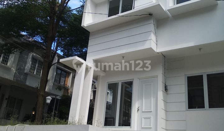 Rumah Cantik dan Baru dalam Cluster Besar Lokasi Aman dan Adem