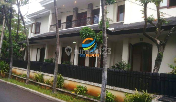 Rumah Cantik dan Mewah dalam Komplek Ada Kolam Renang Pribadi 1