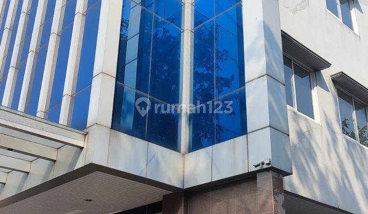 Gedung Cantik dan Mewah 6,5 Lantai Akses Jalan Raya Langsung 1