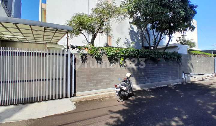 Murah via Lelang!! Rumah Lux Minimalis strategis area BKR, Buahbatu Murah via Lelang!! Rumah Lux Minimalis strategis area BKR, Buahbatu