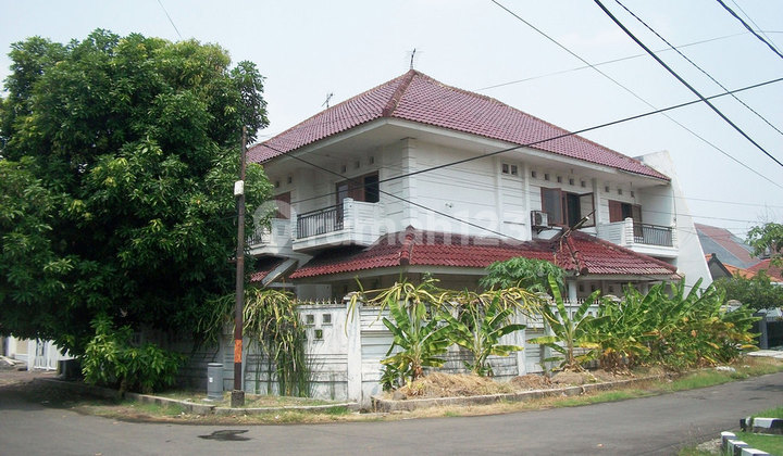 Rumah Kost di Manyar Rejo Surabaya Timur, 2 Lantai, 19 Kamar, Hook/Pojokan 2