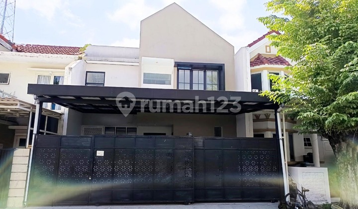Rumah di Vila Valensia Pakuwon Indah Surabaya Barat, Minimalis, Siap Huni, Dekat Pakuwon Super Mall