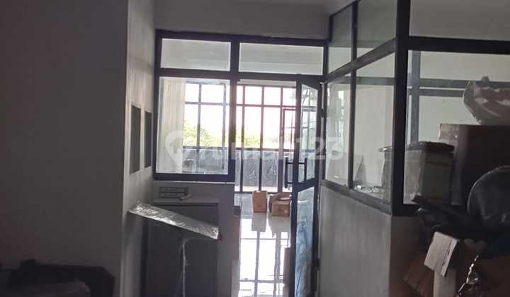 Dijual Ruko Bagus untuk Usaha di Cengkareng SHM