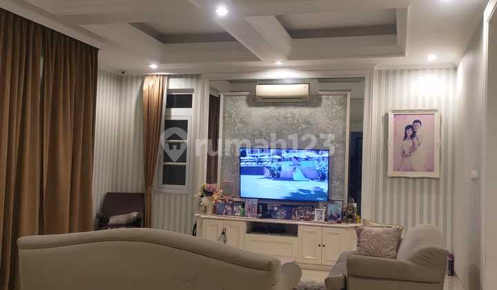 Modern House Tangerang 2